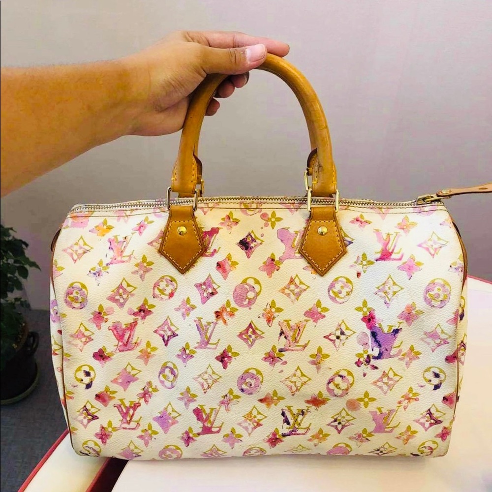 LV Aquarelle size 35”